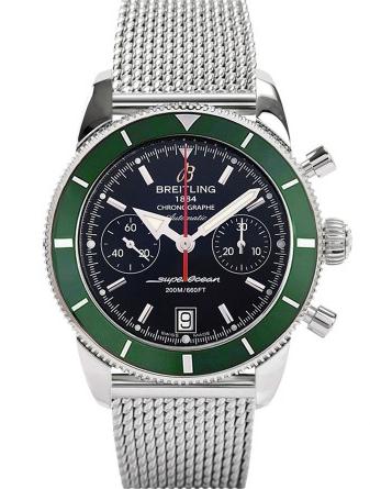 For the combination of red and green, this replica Breitling specially shows the vintage feeling.